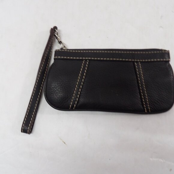 Woman's Tignanello Shoulder Hand Carry Purse with Wristlet Clutch New - Picture 9 of 9